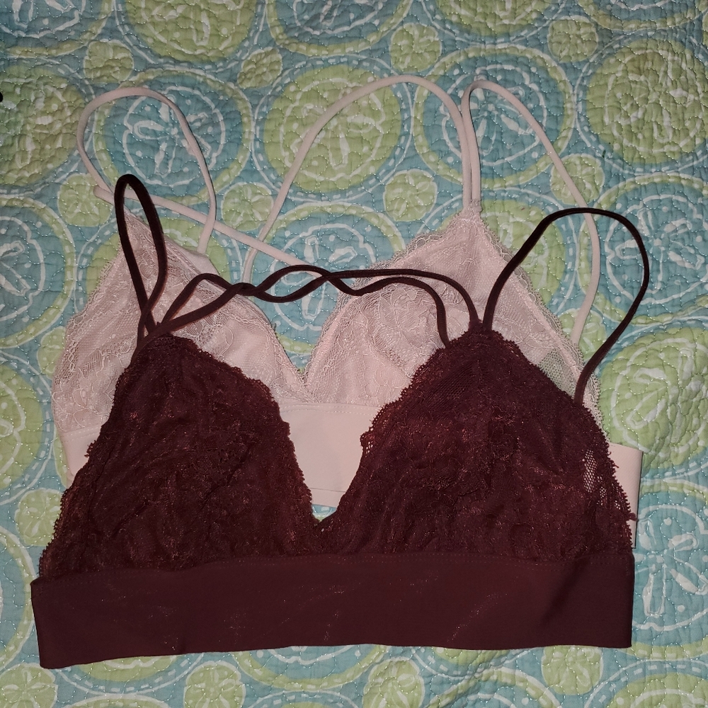 Bras - Picture 4 of 5